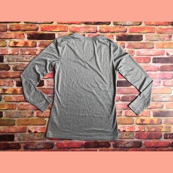 Nike Pro athletic long sleeve top grey size small - Picture 3 of 3